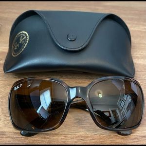 Womens Ray-Ban polarized sunglasses